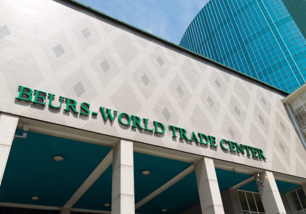 Rotterdam,-,July,19,,2014:,Exterior,Of,The,Beurs,-